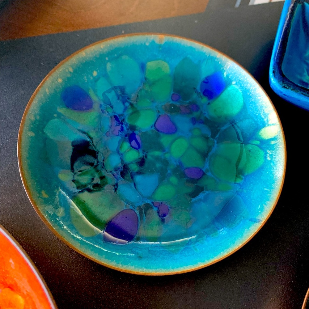 Vintage rare collectible enamel on copper bowl artist Win Ng SF signed
